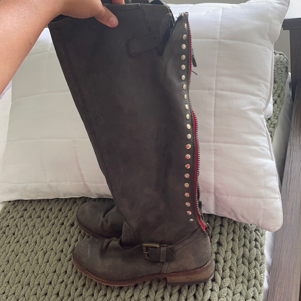 Steve Madden zip back buckle top boots